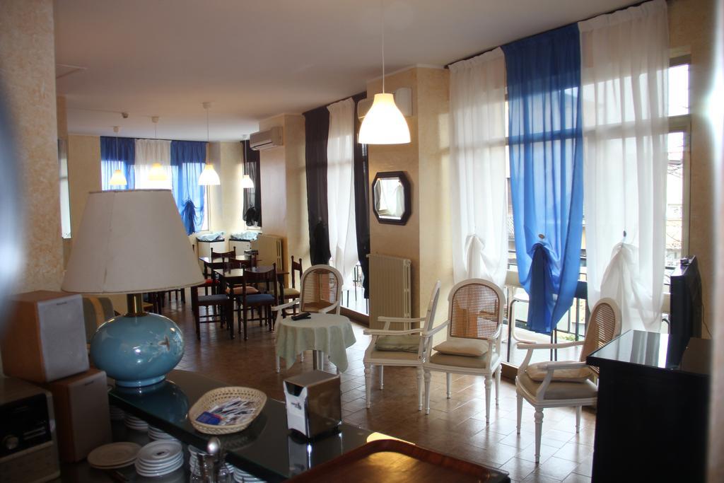 Amica Hotel Салсомаджоре Терме Екстериор снимка