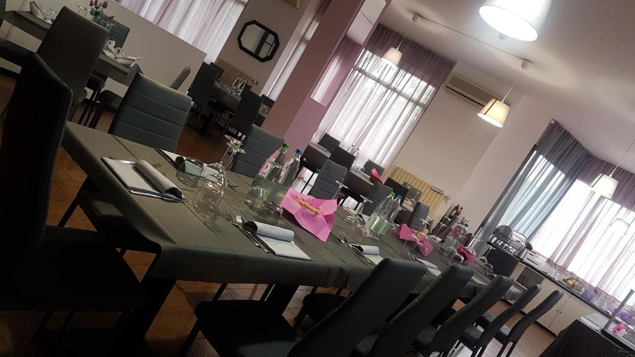 Amica Hotel Салсомаджоре Терме Екстериор снимка